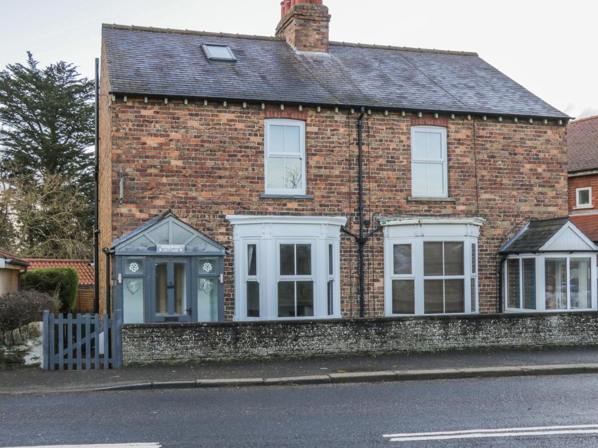 Brinkburn Cottage Scarborough Exteriör bild